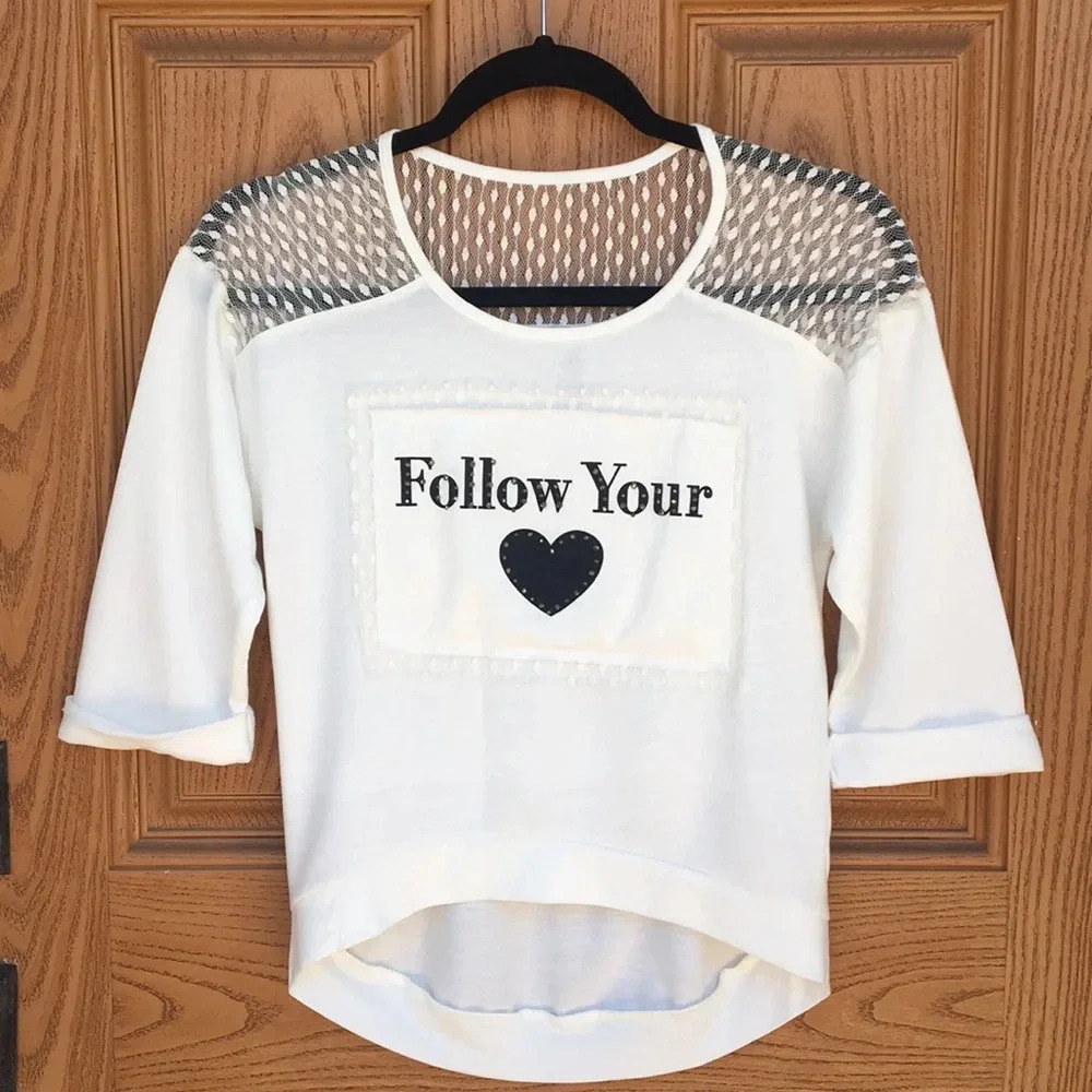 New*Beauties "Follow‎ your heart" Top